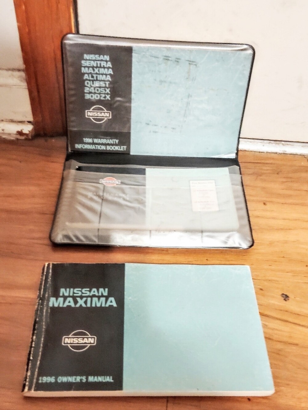 Nissan Maxima 1996 Owners Manual Set With Leather Case OEM